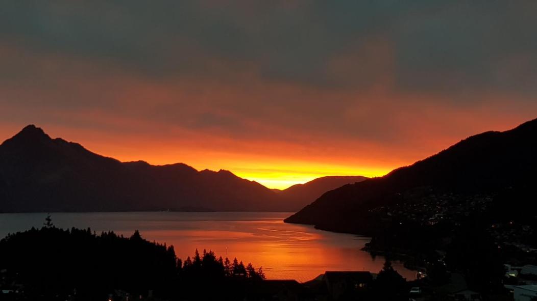 Beautiful Lake Views Apartment Queenstown Exterior foto