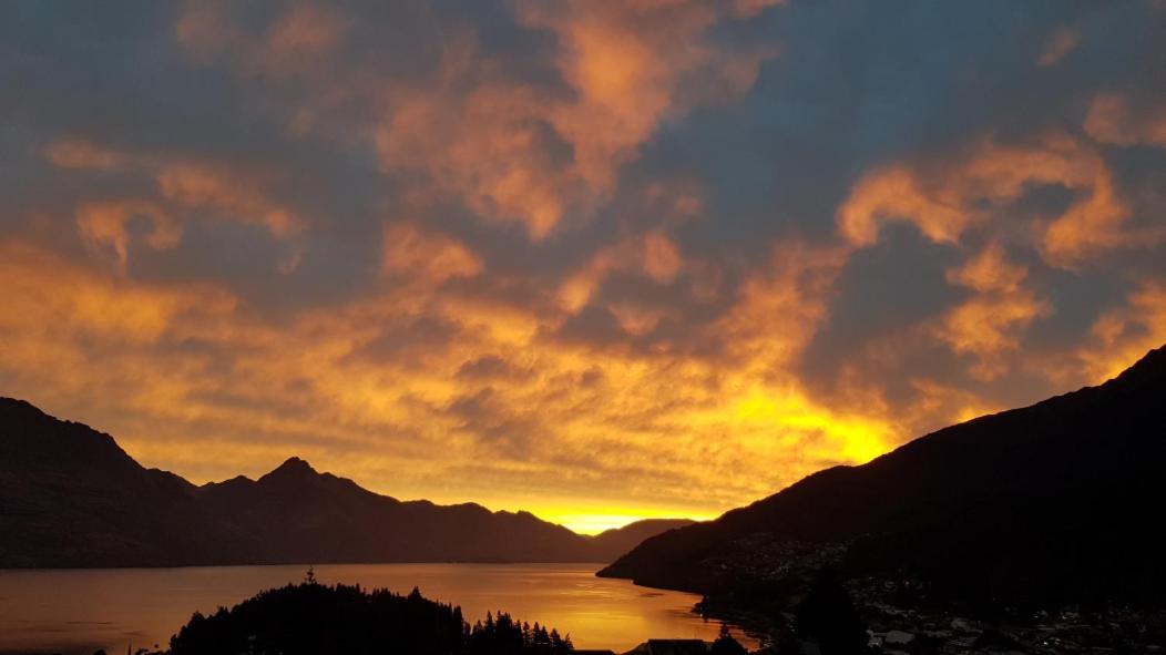 Beautiful Lake Views Apartment Queenstown Exterior foto